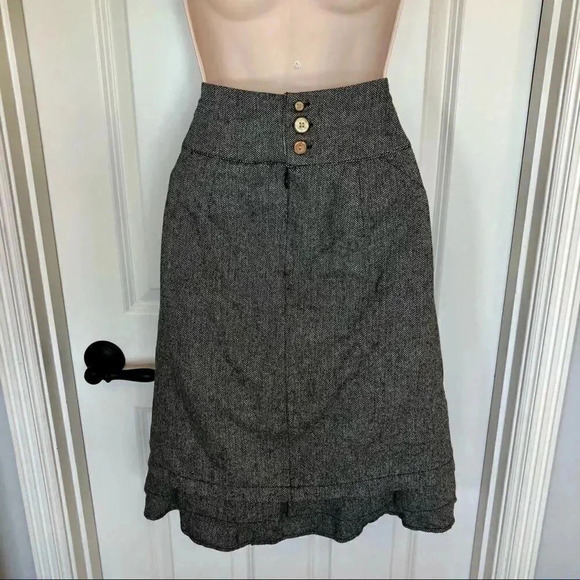 𝅺Dagg and Stacey gray tweed skirt with ruffle bottom skirt size Large - Picture 5 of 13